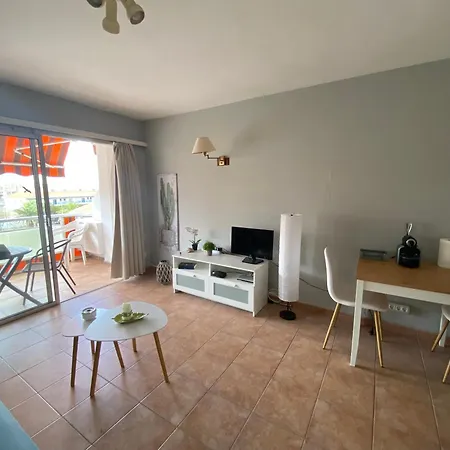 Acevino Solimar Apartamento *